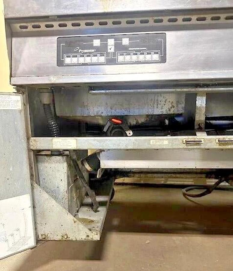 Used "FRYMASTER FPC128/236" ELECTRIC 2 FRYING WELLS, DUMP STATION, PASTA COOKING WELL