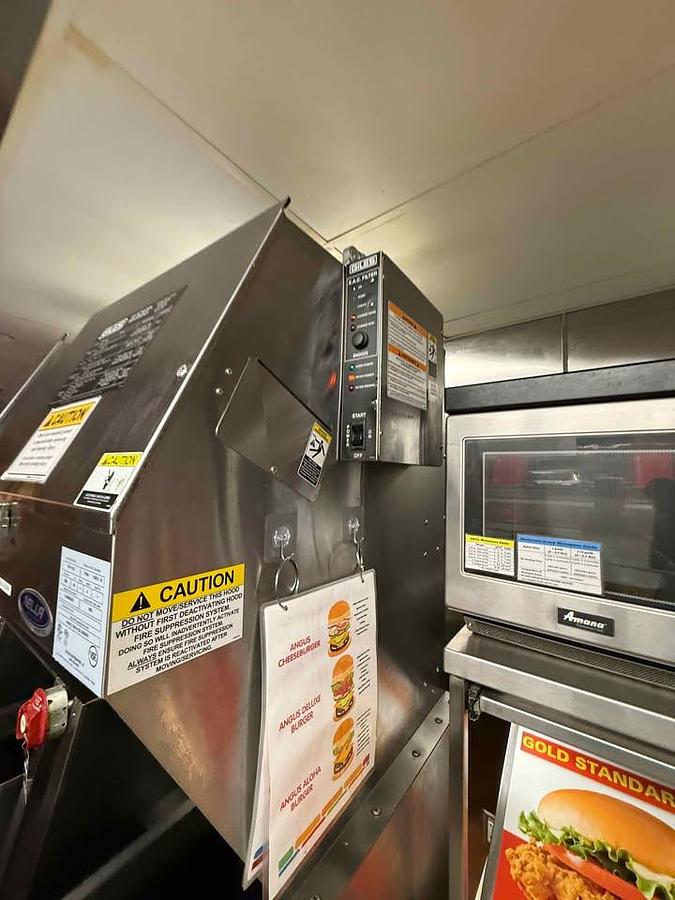 Used Giles Ventless Hood - c/w with deep fryer