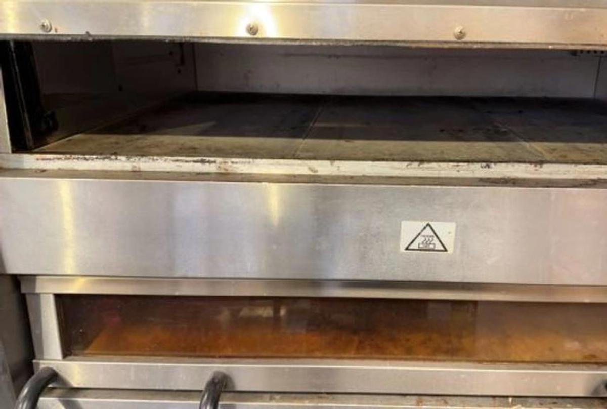 Used  PizzaMaster PM-722ED Electic Stone Pizza Oven - 2 available