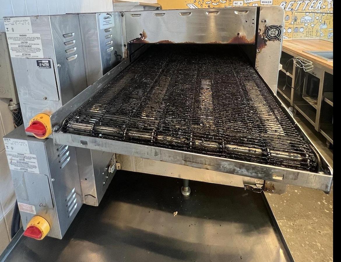 Used Refurbished Ovention Shuttle S2000 Ventless Conveyor Pizza Oven. 1 ph Stackable