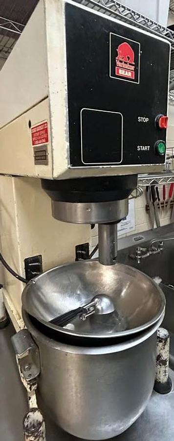 Used BEAR VARIMIXER