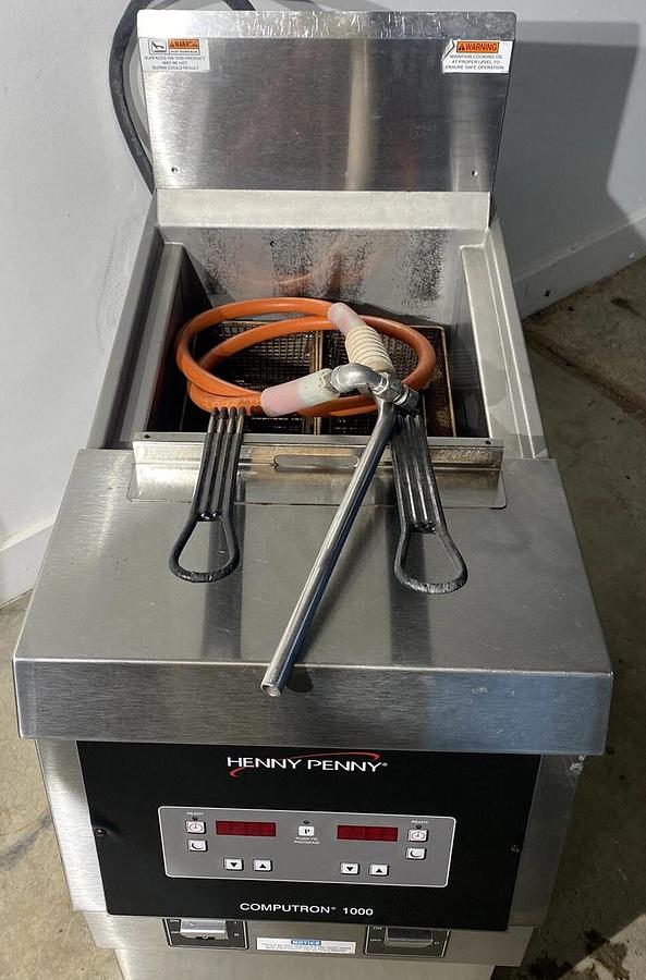 Used Henny Penny Computron 1000 Open Commercial Fryer -208 volt - 3 phase