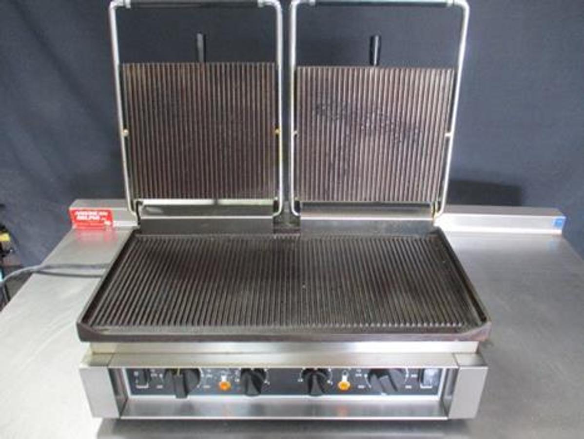 Used Hobart Model HCG-2 Dual Panini Press 4,000 Watt,