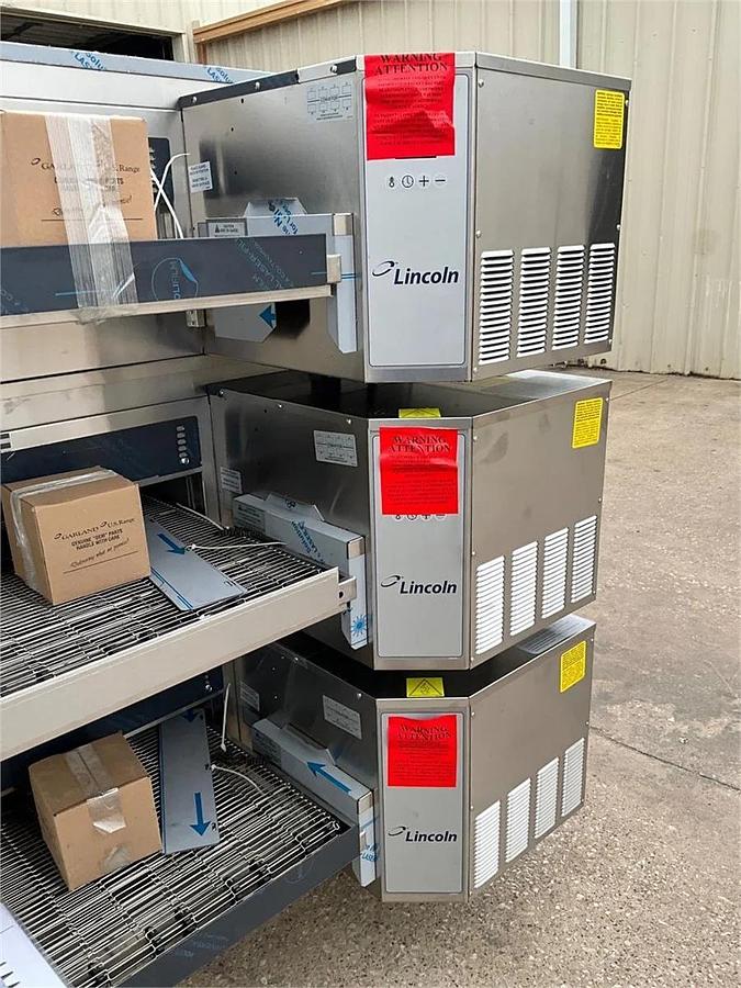 Used 3 Stack Lincoln Impinger gas 1600 pizza ovens - brand new - open to offers