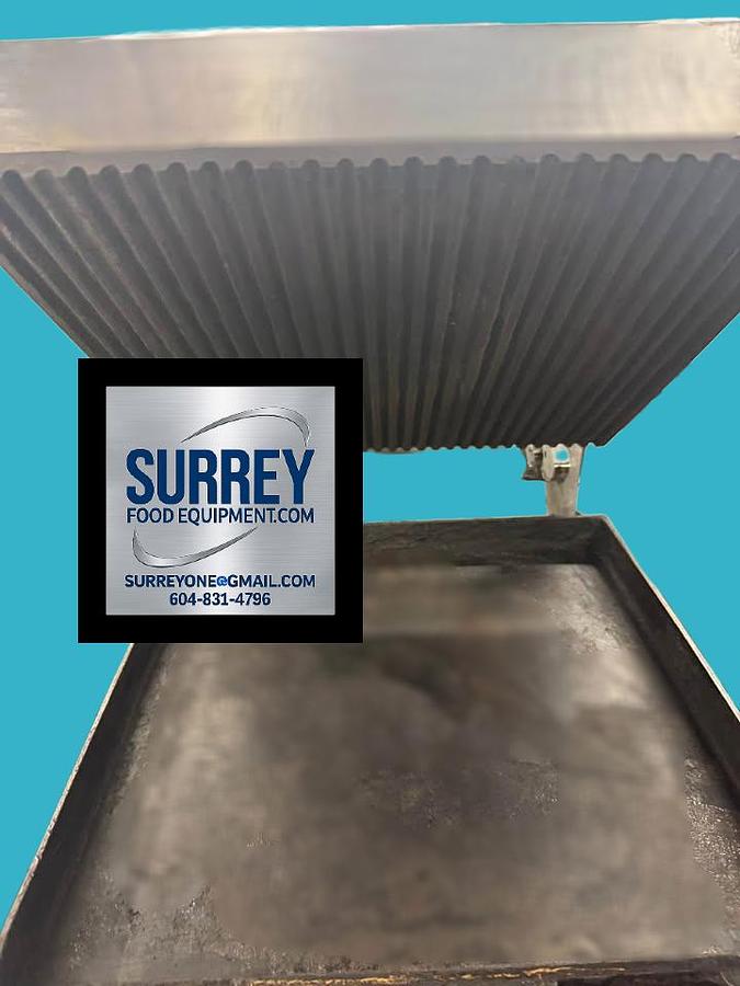 Used Starmax panini grill