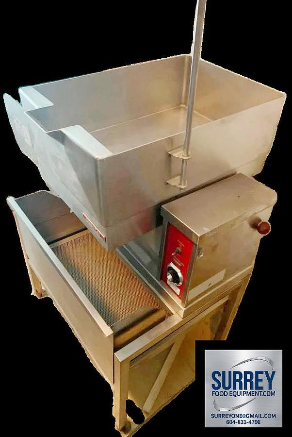 Used Crown Tilting Skillet. High Volume Cooking stove. 3 phase Model BECT-12. 45L Capacity