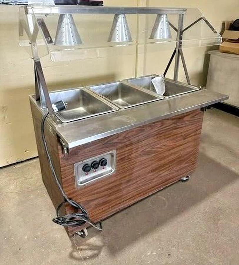Used VOLLRATH 38935 3 WELLS HOT FOOD BUFFET TABLE WITH LIGHTED SNEEZE GUARD ON CASTER