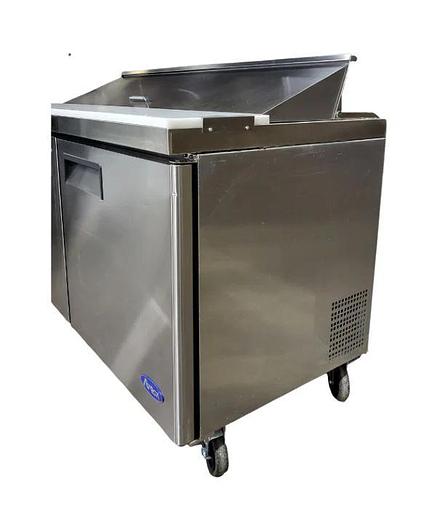 Refurbished 60" SANDWICH PREP TABLE