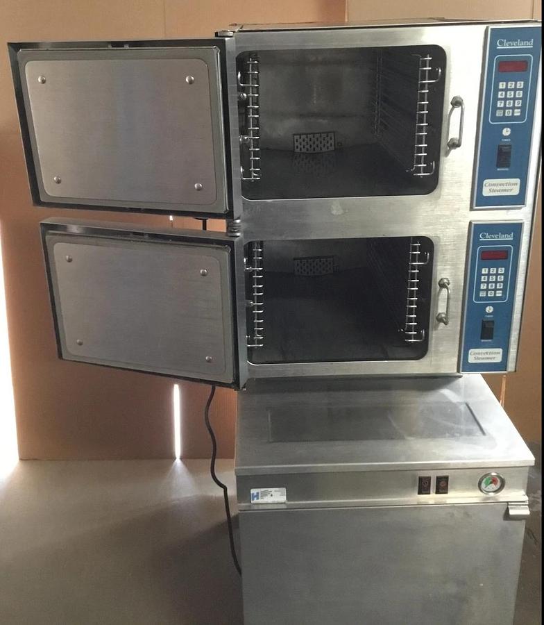 Used Cleveland Range 24CGM200 Commercial Gas Convection Steamer 2 Compartment