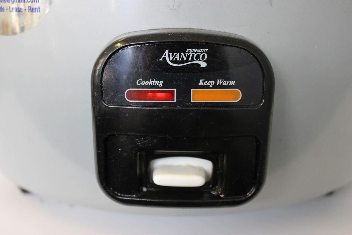 Used Avantco -60 Cup Rice Cooker Model: 177RCA60 120V - 60Hz- 1550W (Tested- Turns on/Working)