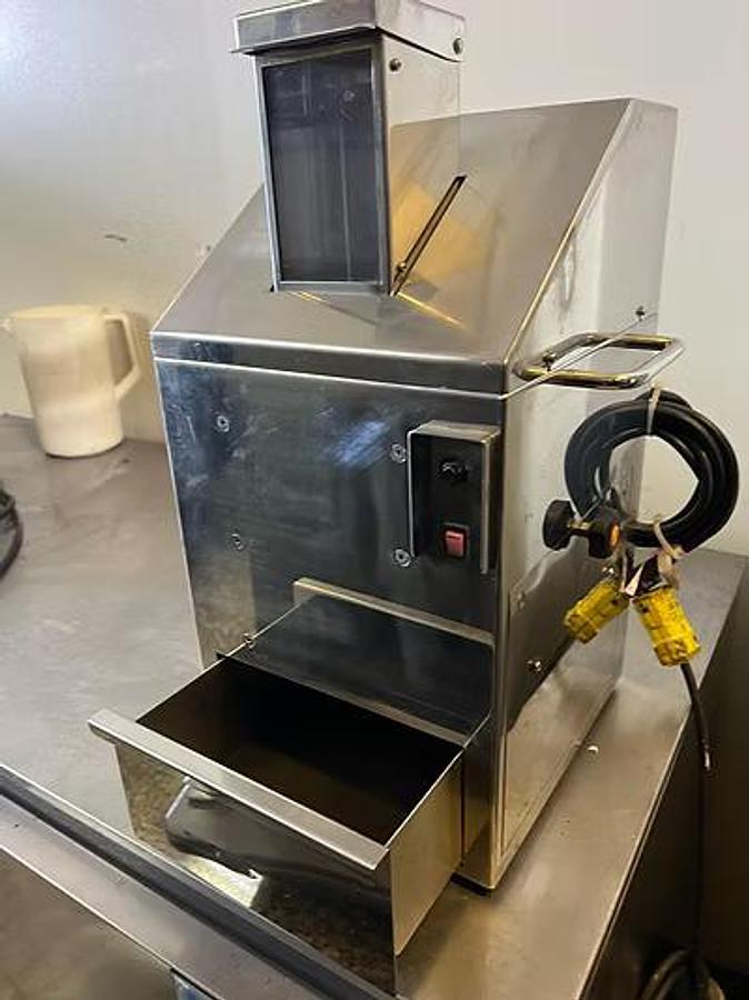 Used Bread Crumbs Maker