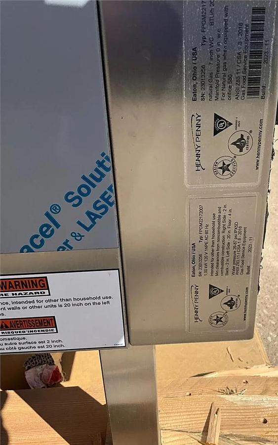 Used BRAND NEW - New Henny Penny gas roll-in combi oven - SPECIAL CLEARANCE 