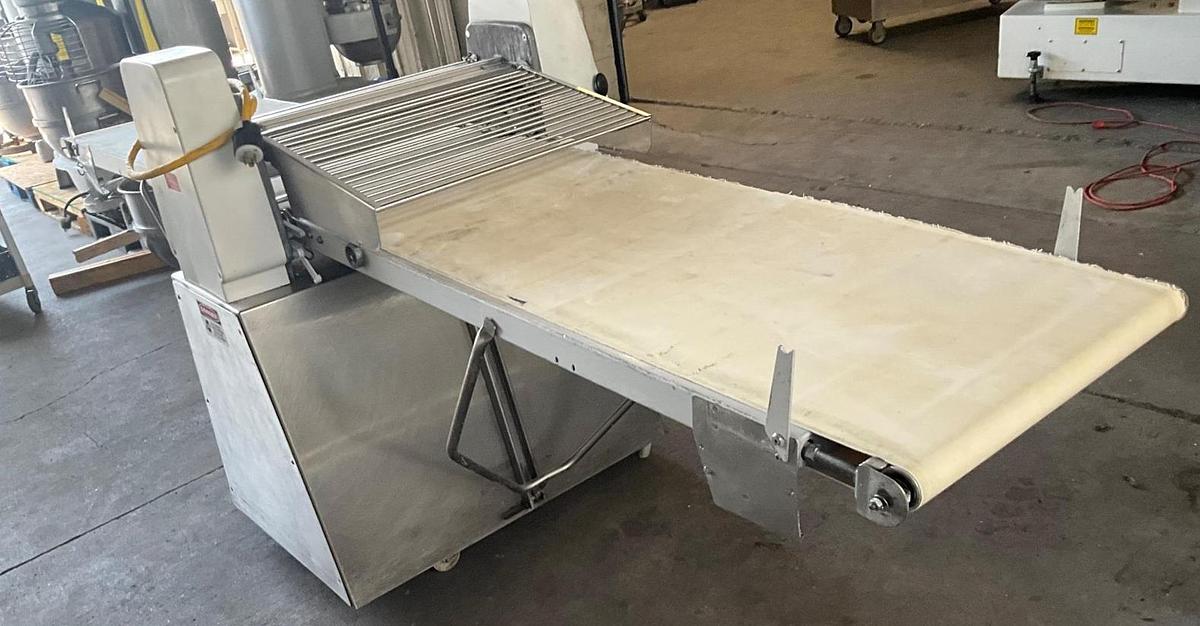 Used Rondo SFS611 butterfly laminator sheeter
