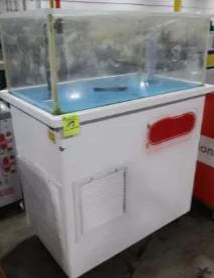 Used Lobster Tank