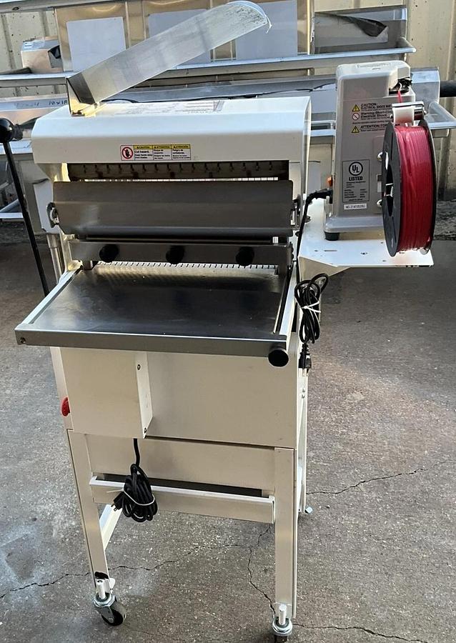Used 2019 Oliver Bakery Bread Slicer 777-NT with zip tie bag sealer Artisan Bread