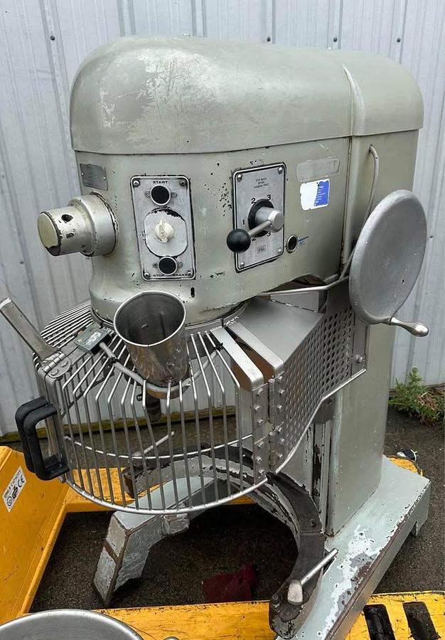 Used Hobart H-600T 60 Quart Mixer w/ Safety Bowl Guard. 230V, 1 Phase