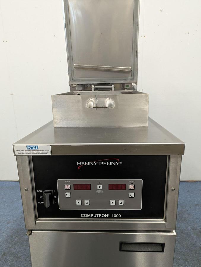 Used Henny Penny PFG600 Gas Pressure Fryer - 2 AVAILABLE - LIKE NEW CONDITION
