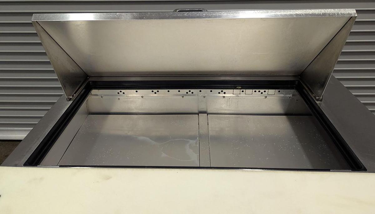 Used True TSSU-48-18M-B-HC 48" Refrigerated Sandwich/Salad Prep Table