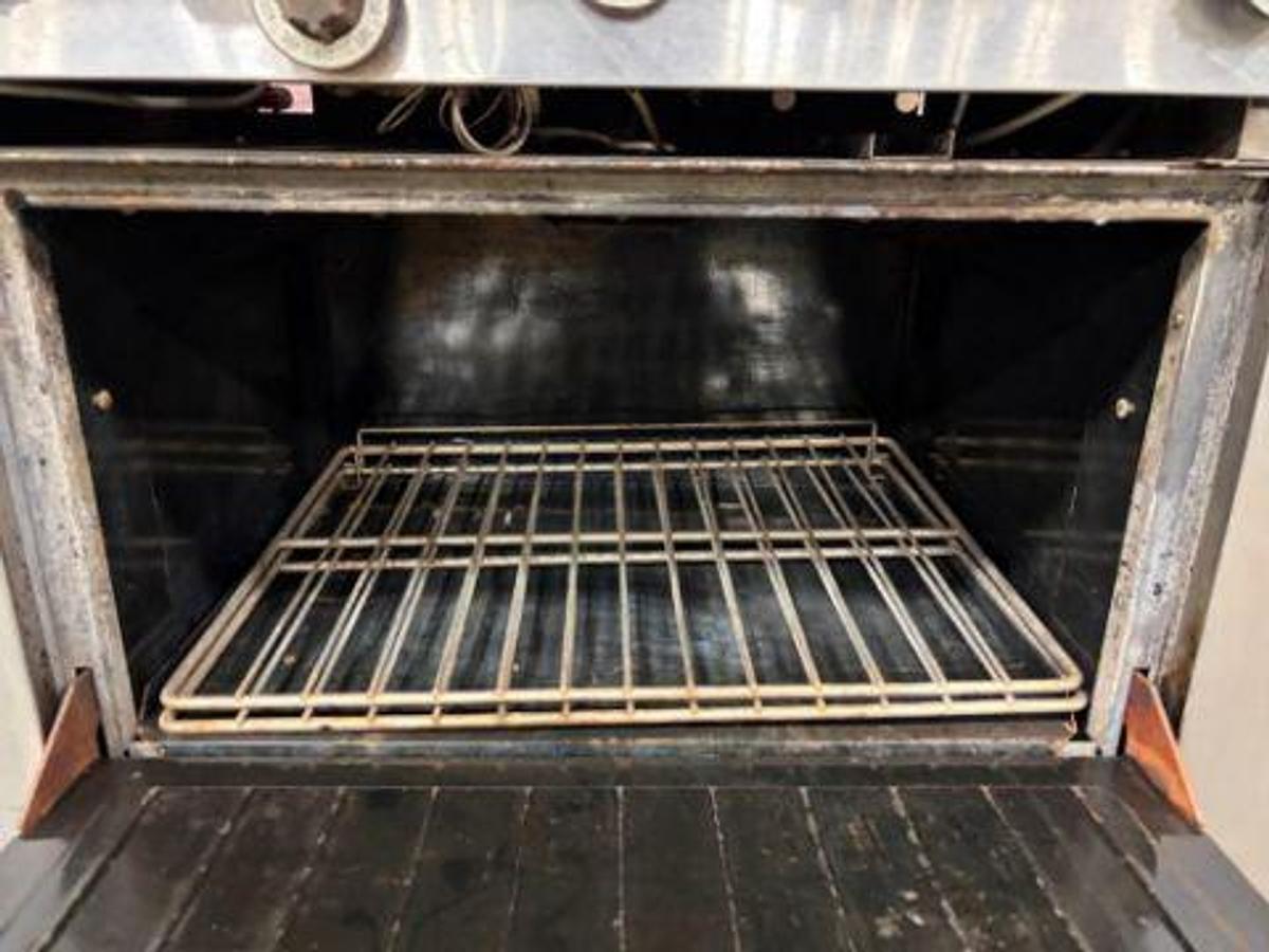 Used GARLAND H286-36G NATURAL GAS 36" GRIDDLE WITH OVEN