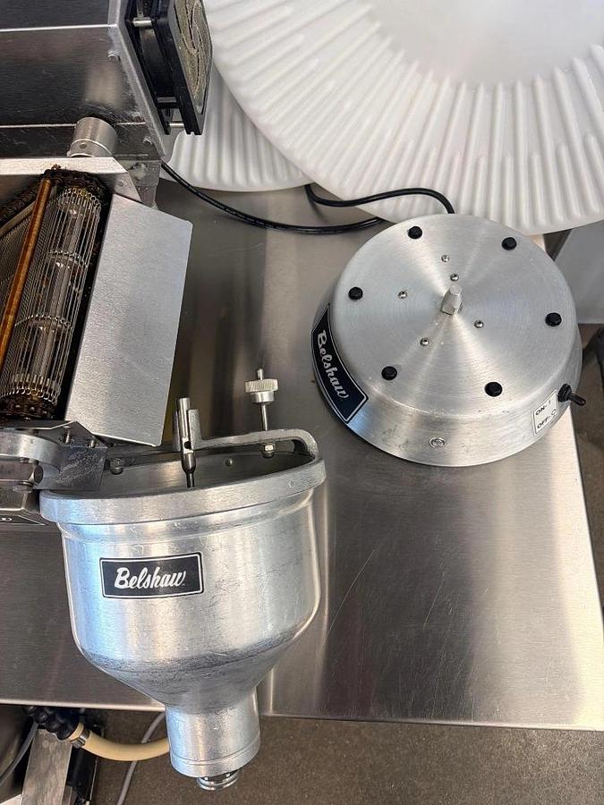 Used Belshaw Donut Robot Mark V Complete Automatic Donut Fryer System - fry and grease filtration machine