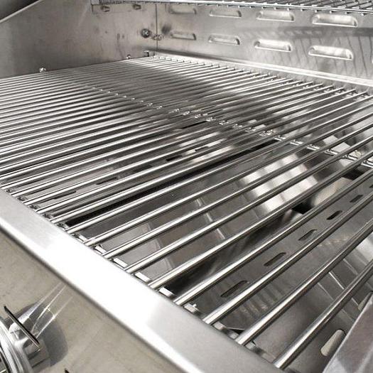 Used Stainless Steel Propane Outdoor BBQ Grill with 5 Burners, Top and Side Shelf and Roll Dome, 80000 BTU
