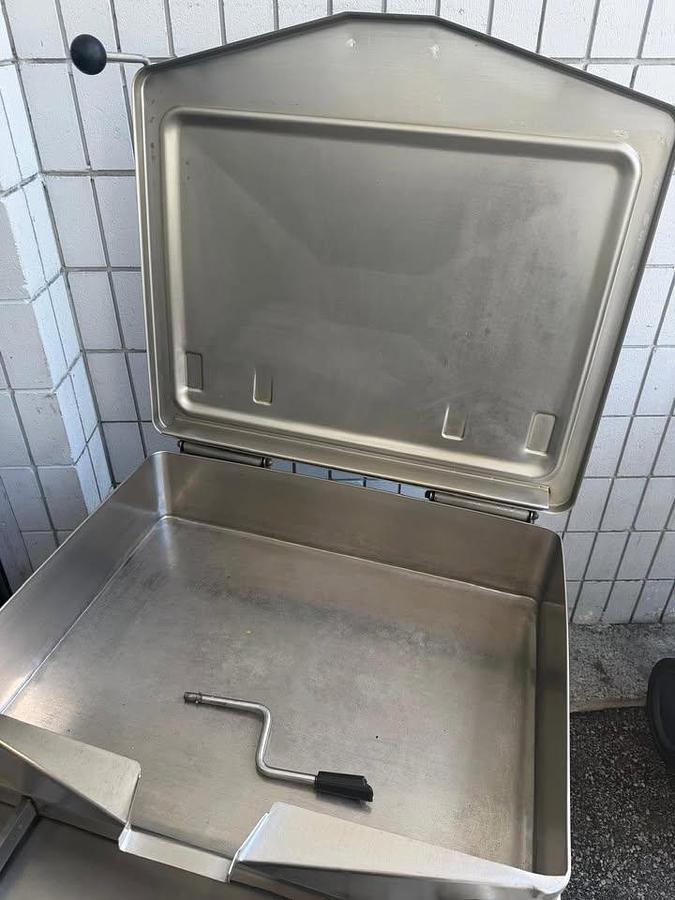 Used Market Forge Tilting Skillet - electric 1 or 3 phase