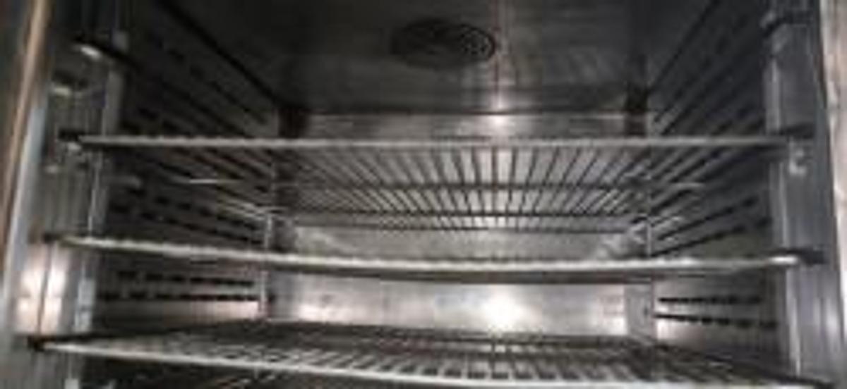 Used Southern Pride Electric Smoker Clean Inside 8 Rack Capacity SC-600SM