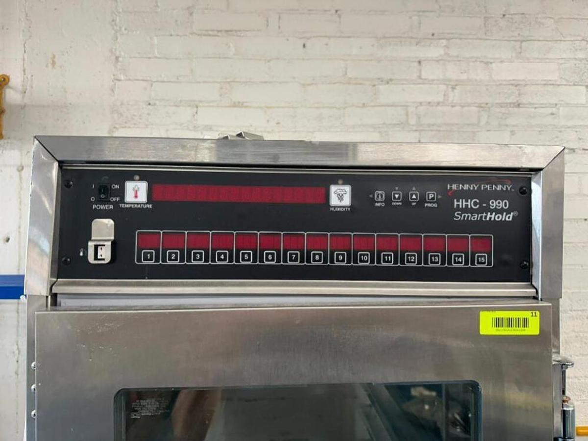 Used HENNY PENNY HHC-90 * HEATED SMARTHOLD GLASS-DOOR CABINET ON CASTERS