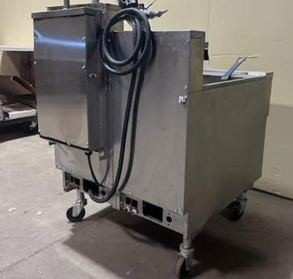 Used Pitco Solstice Supreme Electric Pasta Cooker and Stainless Steel Rinse