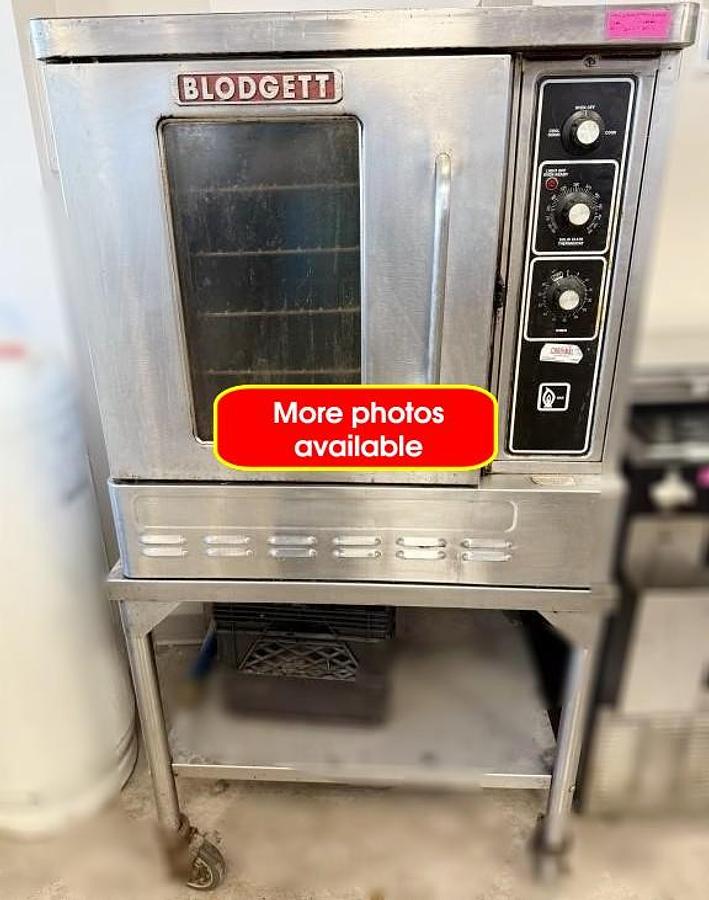 Used BLODGETT DFG-50 HALF-SIZE GAS CONVECTION OVEN -rare item