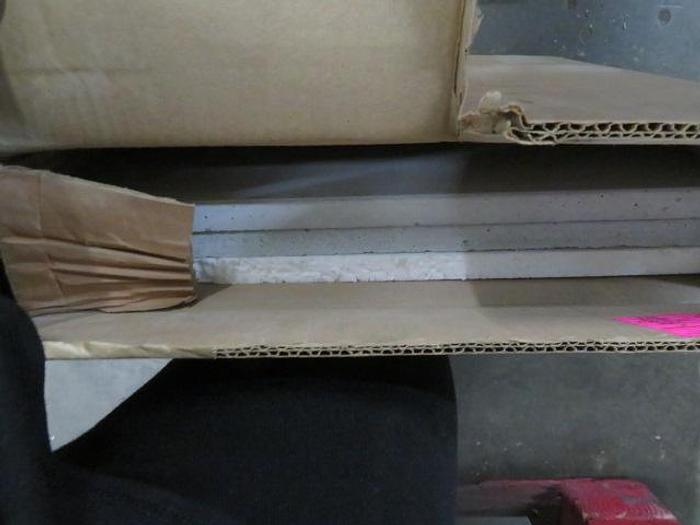 Sierra gas pizza oven - 2 shelves - brand new scratch and dent