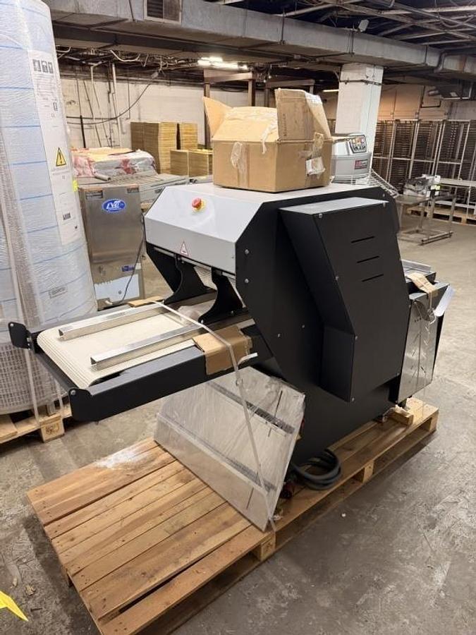 Used NEW- SOLEM INDUSTRIAL CONVEYOR TOASTER / SLICER -