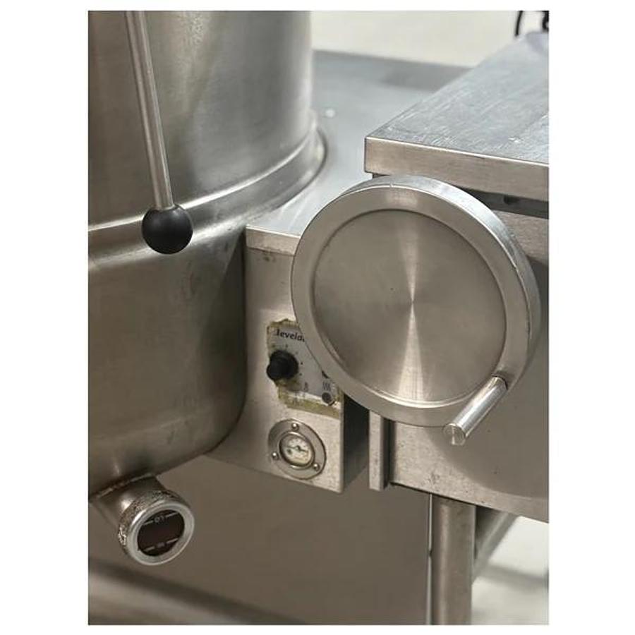 Refurbished Cleveland Natural Gas 40 Gallon Tilting 2/3 Steam Jacketed Kettle