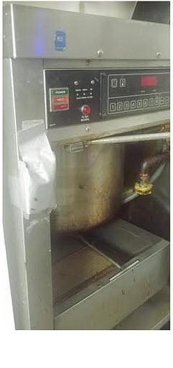 Used Giles Ventless System with Chicken Fryer - PRICE REDUCE - CLEARANCE ITEM