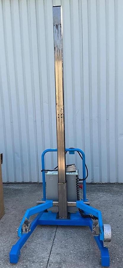 Used Savage Brother 0712HT bakery Bowl kettle lift -