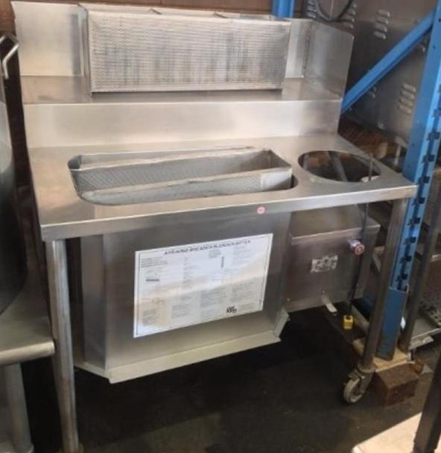 Used 41x34-in AYR King brother breader -  blender sifter