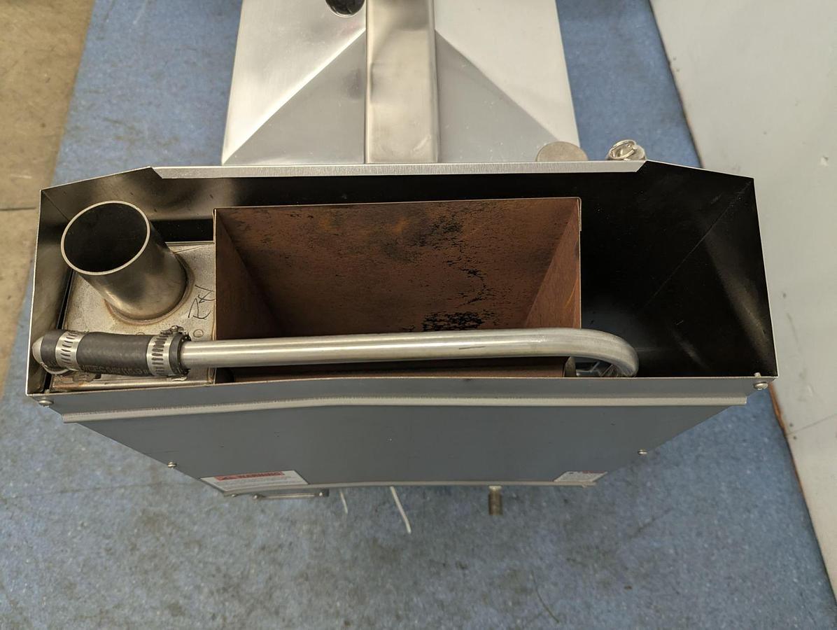 Used Henny Penny PFG600 Gas Pressure Fryer - 2 AVAILABLE - LIKE NEW CONDITION