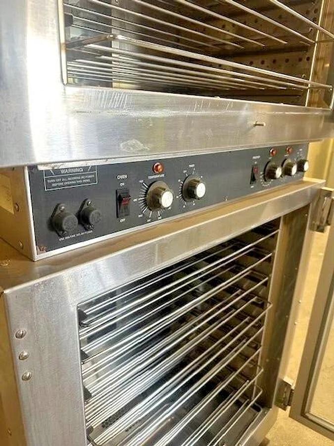 Used DUKE ELECTRIC 3PH 2 IN 1 TOP OVEN AND BOTTOM PROOFER BAKING OVEN STATION