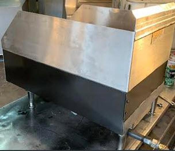 Used Starmax 15" radiant Char Broiler