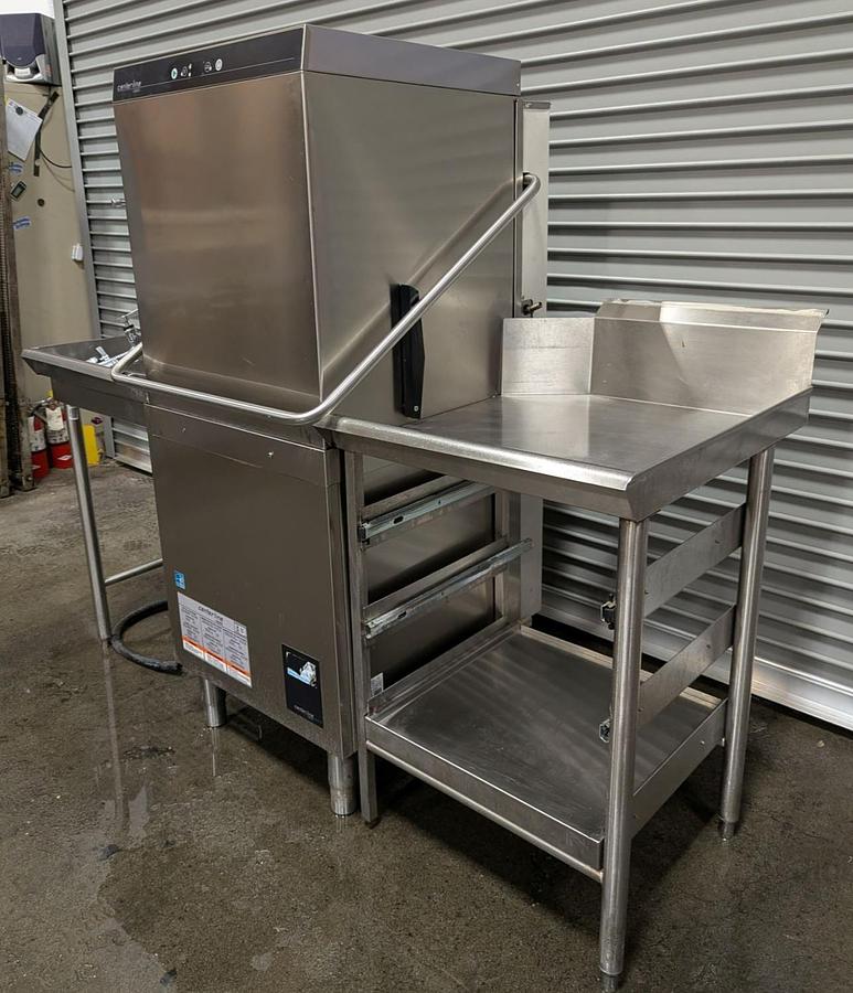 Used  Hobart CDH Door-Type Hi Temp Dishwasher   -C/W DISH TABLING -WARRANTY
