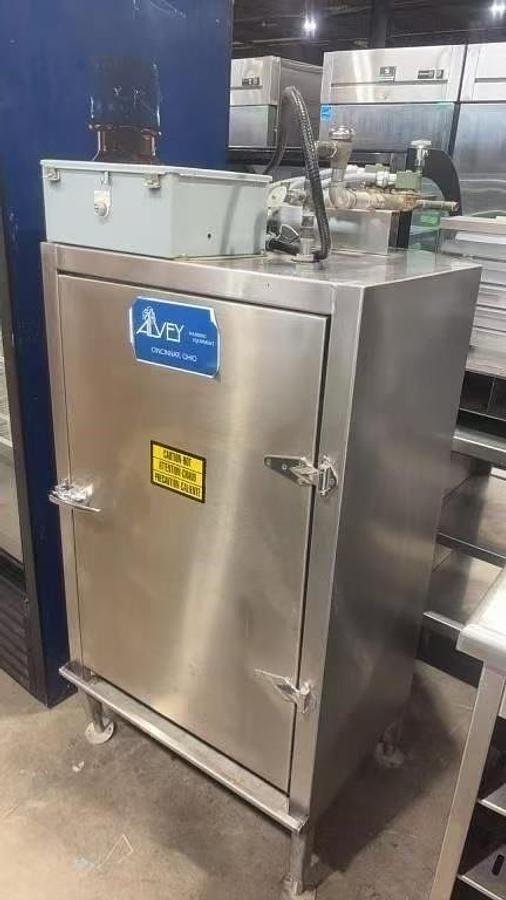 Used CRD Alvey 1024 Industrial Garbage Can Washer - like new condition