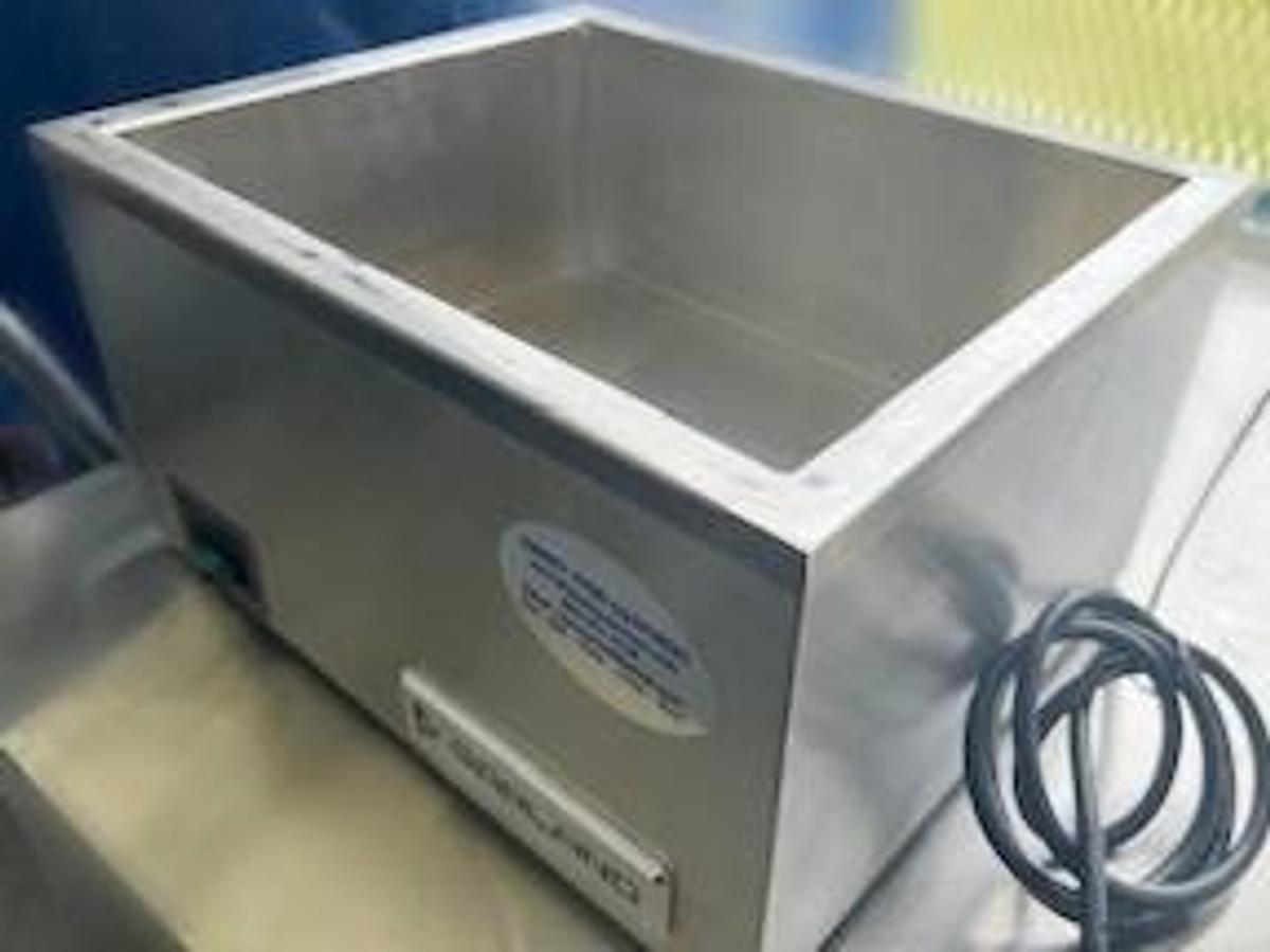 Used Garland Fonant Warmer Model EFW400