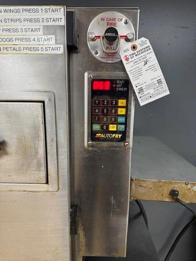 Used DUAL BASKET - AUTOFRY 1 Phase MTI-40C Ventless Deep Fryer with dual heat lamps