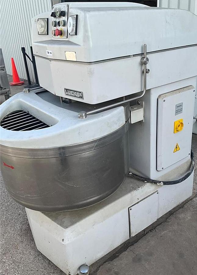 Used Lucks 160qt spiral dough mixer