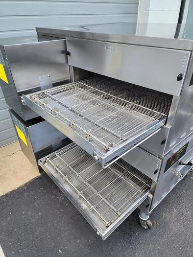 Refurbished Middleby Marshall PS640G WOW Double Deck Conveyor Pizza Oven **Belt Width 32"**