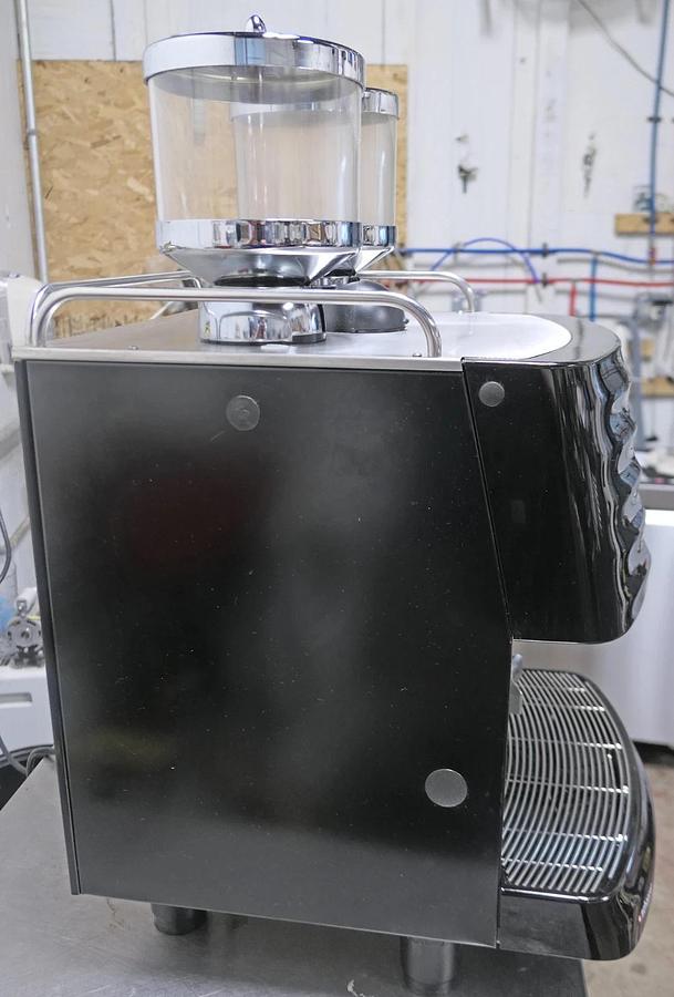 Used Schaerer Coffee Art Plus SCA-1 Super Automatic Bean-to-Cup Coffee MachinE