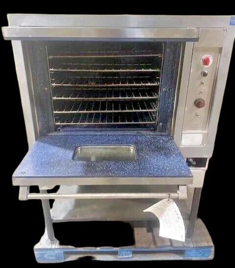 Used "VULCAN"H.D COMMERCIAL N GAS FULL SIZE PAN CONVECTION OVEN ON STAND WITH 6 RACKS