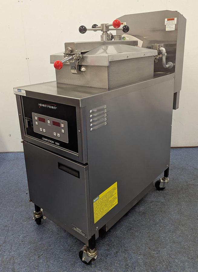 Used Henny Penny PFG600 Gas Pressure Fryer - 2 AVAILABLE - LIKE NEW CONDITION