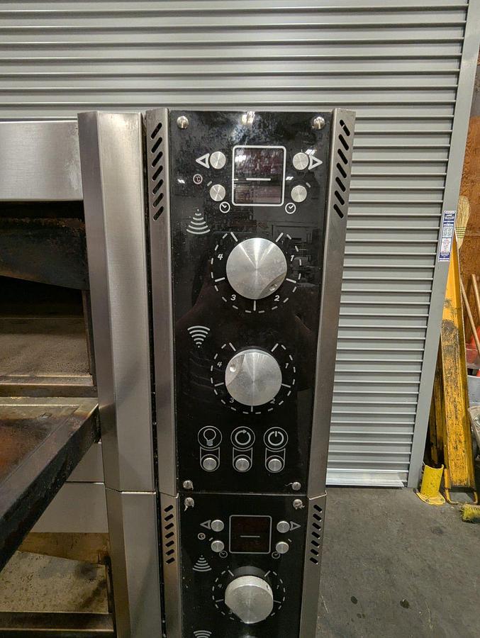 Used  Fornitalia 2-Chamber Electric Pizza Oven w/Warm Cabinet