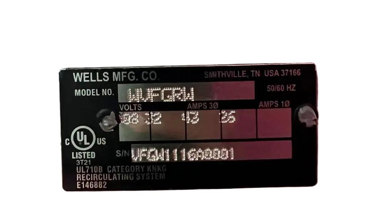 Used Wells WVFGRW 15 lb Electric Ventless Fryer - 2 Warming drawers with Griddle